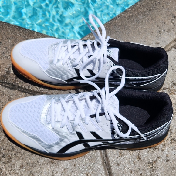 Like new GEL-ROCKET 9 indoor court shoe Volleyball sz 11.5 blk/wht - Picture 10 of 17